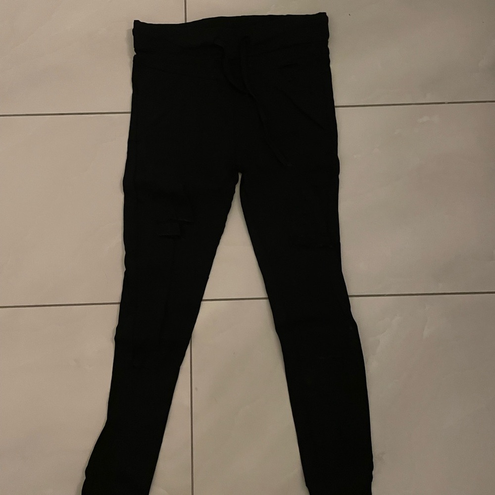 98 Black Jogger Pants ripped